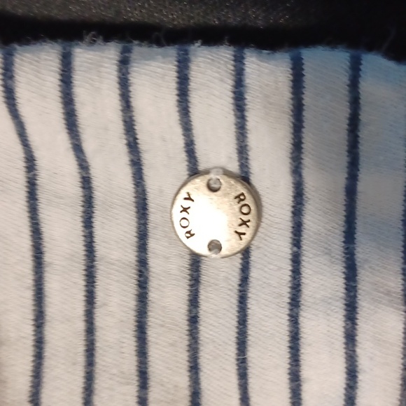 ROXY Striped Long Sleeve - Picture 4 of 7